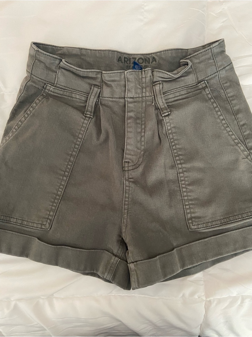 ARIZONA GREEN SHORTS SIZE 3 - Picture 2 of 6